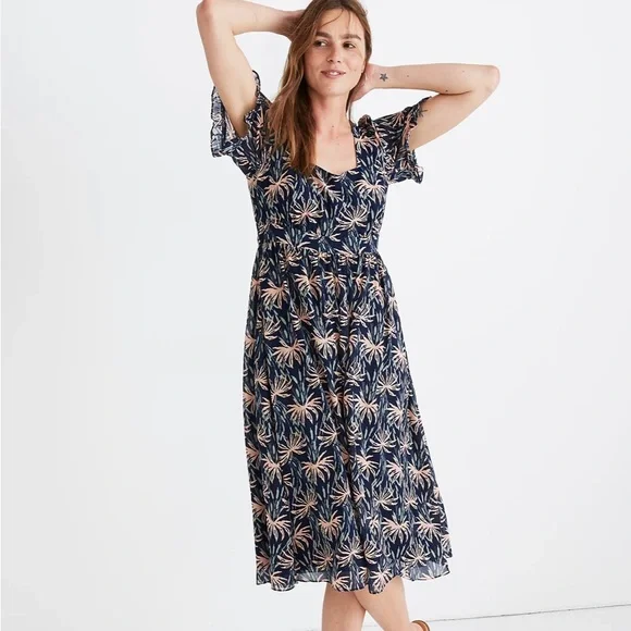 Madewell Ruffle-Sleeve Midi Dress in Oasis Palms - Picture 2 of 11